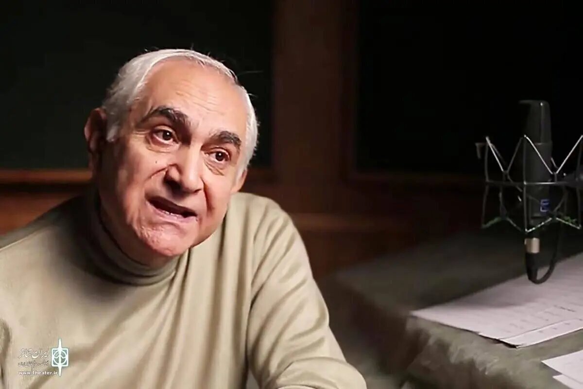 چرا ناصر ممدوح متن‌های تبلیغاتی را نمی‌خواند؟