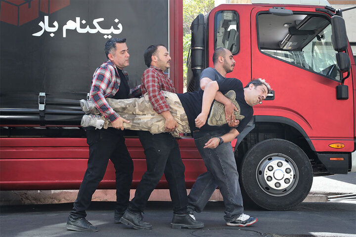 در هیچ شرایطی نمی‌توانستم به این پیشنهاد «نه» بگویم، بقیه هم چشم‌ بسته می‌آیند | ناگفته‌های بازیگر سریال کمدی تلویزیون