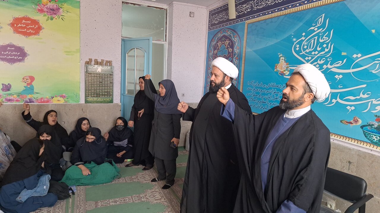 صدای مرگ بر اسرائیل و مرگ بر آمریکا در مدارس کهگیلویه و بویراحمد طنین‌انداز شد+ فیلم