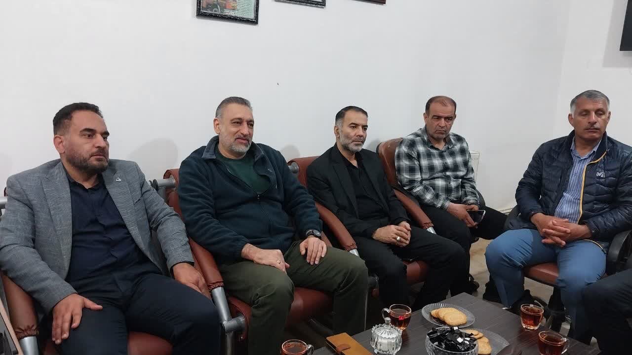 دیدار سرپرست فدراسیون کوهنوردی با  پرسنل آتش نشانی شهرداری خرم آباد