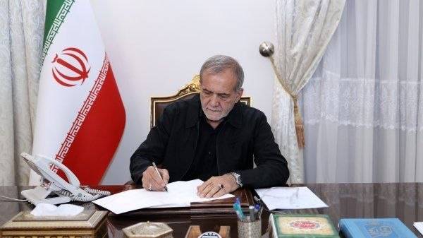 پیام تسلیت پزشکیان در پی شهادت سردار رشید اسلام علیرضا تنگسیری
