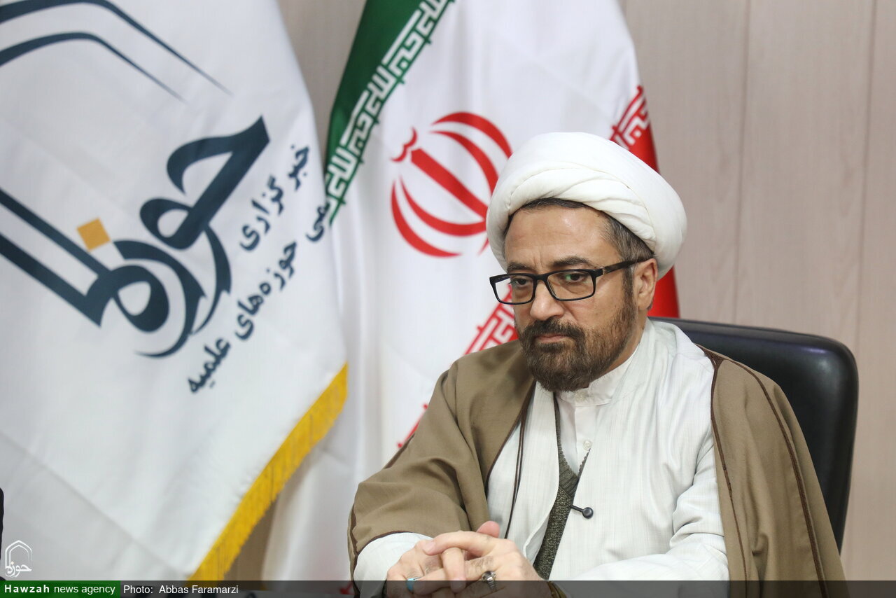 آیا آمریکا به دنبال رفع اختلافات است؟ / وظیفه حوزه علمیه و روحانیت در دوران پساجنگ