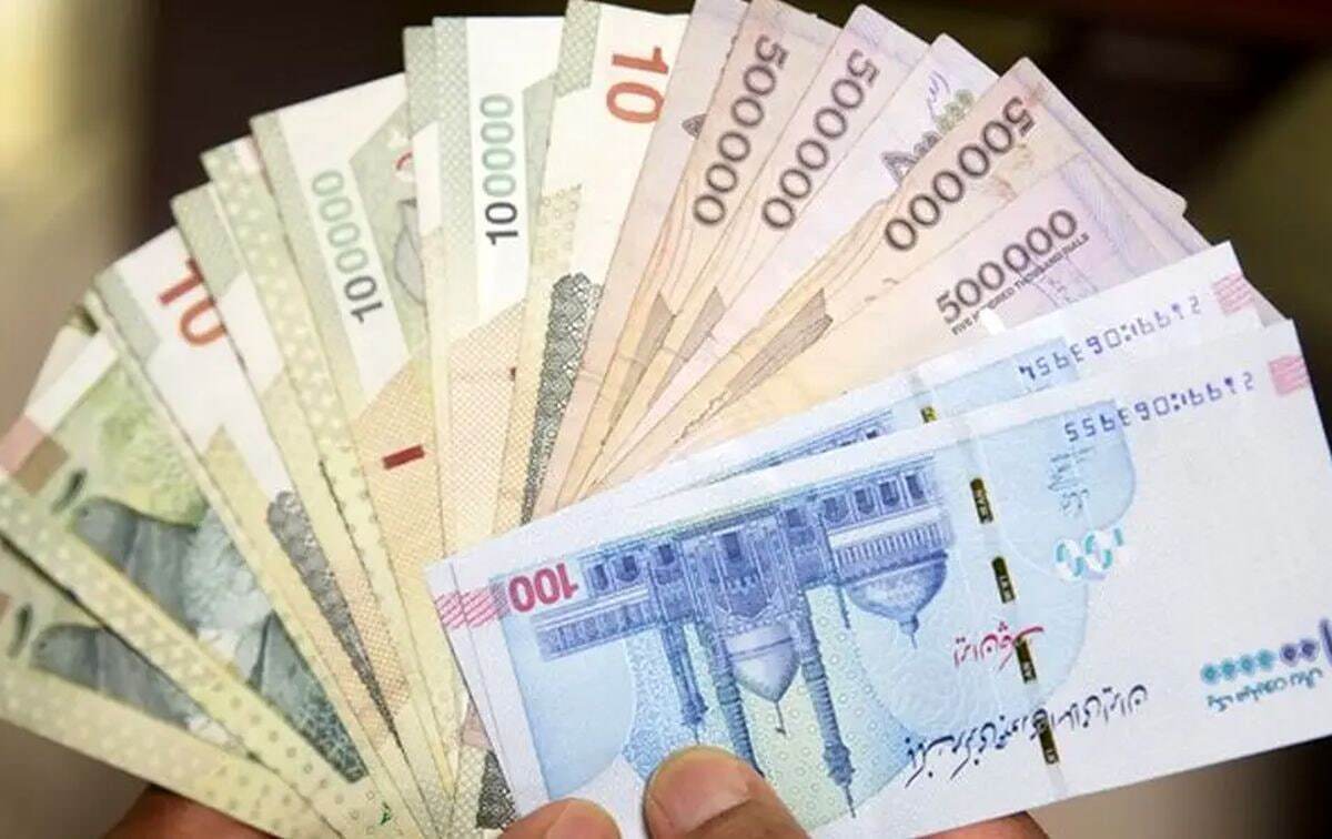واریزی ویژه برای بازنشستگان و کارمندان / حساب این افراد ۷,۰۰۰,۰۰۰ تومان شارژ شد