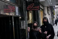 قیمت دلار، طلا و سکه امروز دوشنبه ۱۵ تیر ۱۴۰۵ چند؟