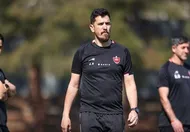 مربی پرسپولیس در عمان گرفتار شد!