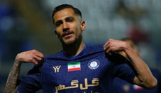 اولین خرید پرسپولیس | بازیکنی با استقلال هم بسته بود و از سرخ ها فحش خورد!