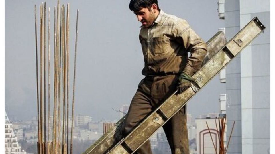 همه چیز درباره مشقتهای دریافت بیمه بیکاری برای کارگران اخراجی همه چیز درباره مشقتهای دریافت بیمه بیکاری برای کارگران اخراجی
