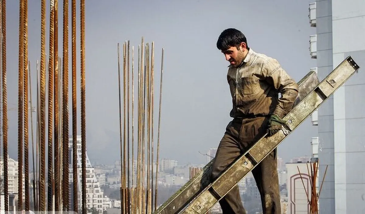 بر سر افزایش مجدد حقوق کارگران توافق شد / حقوق‌ها در نیمه دوم سال افزایش می‌یابد؟