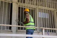 چطور پنجره&zwnj;ها را به یک سپر حفاظتی تبدیل کنیم؟