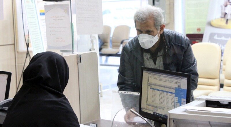 شوخی معوقات با معیشت بازنشسته! | افزایش حقوق و متناسب‌سازی بازنشستگان کی واریز می‌شود؟
