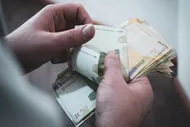 زمان ابلاغ دستمزد ۱۴۰۵ کارگران اعلام شد /این گروه از بازنشستگان وام گرفتند+ جزییات