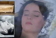 عکس / این زن زیبا و جذاب شگفتی ساز شد ؛ با لباس سفید 800 میلیون ساله جوان ماند !
