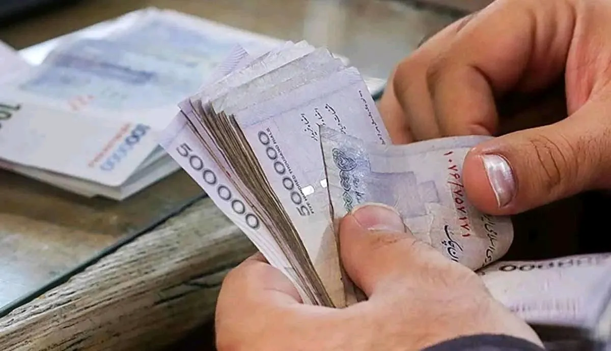 شوک به فیش حقوقی مردادماه| کاهش حقوق کارمندان تأیید شد