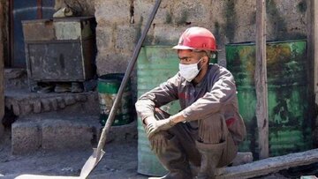 بازنگری دستمزد کارگران روی زمین ماند/ رقم سبد معیشت به ۷۷ میلیون تومان رسید بازنگری دستمزد کارگران روی زمین ماند/ رقم سبد معیشت به ۷۷ میلیون تومان رسید