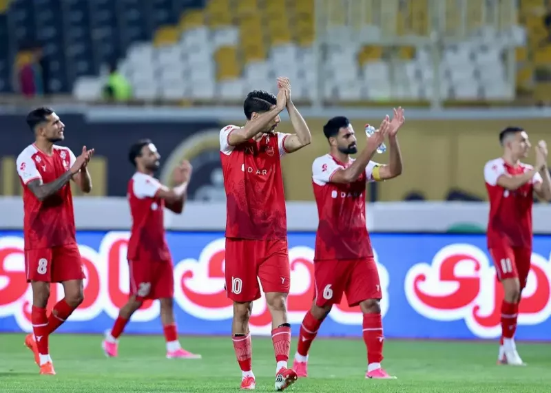 فرصت فرار پرسپولیس از دست استقلال و تراکتور! فرصت فرار پرسپولیس از دست استقلال و تراکتور!