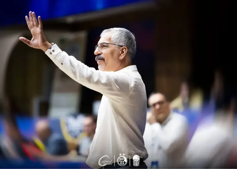 مهران شاهین‌طبع یک فصل دیگر سرمربی استقلال