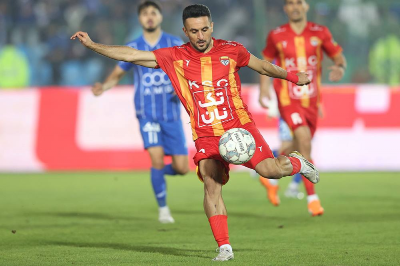 خرید ممنوعِ پرسپولیس به استقلال گل زد! خرید ممنوعِ پرسپولیس به استقلال گل زد!