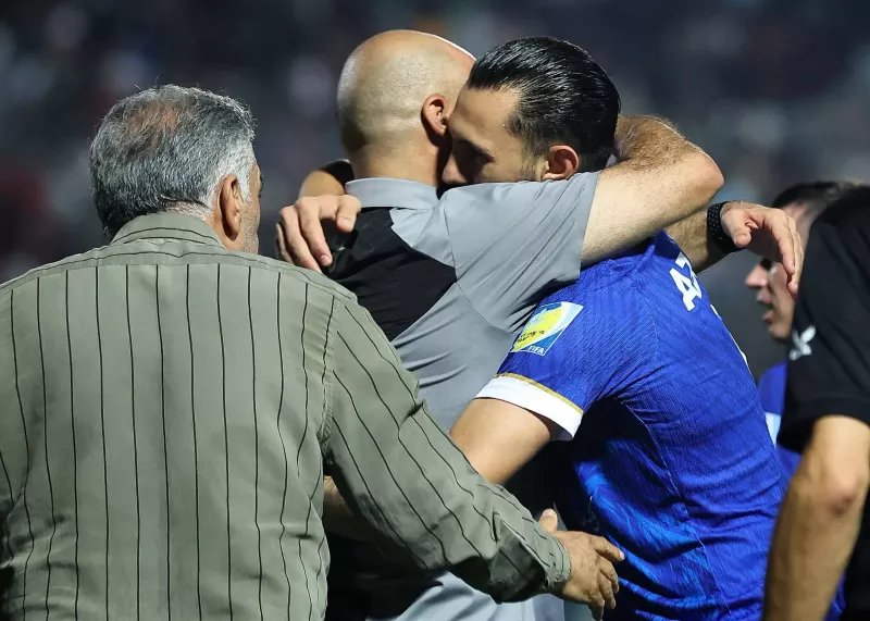 سکوت سهراب، صدای استقلال شد!